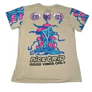 Fresh Laundry T-Shirt Mens Large Nice Trip Skull Graphic Short Sleeve Shirt